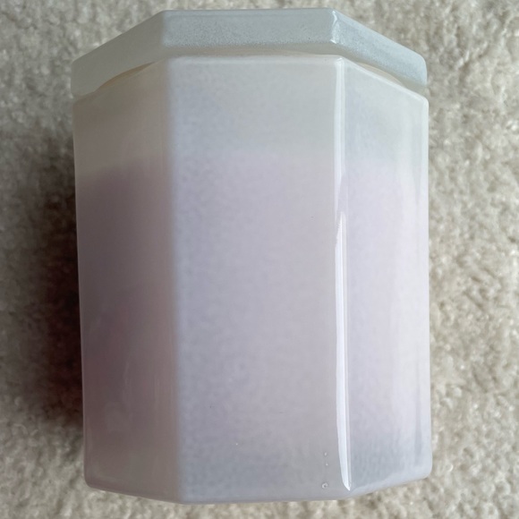 Scentworx By Harry Slatkin Blushing Bossoms Candle 3 Wick Peony Vanilla 14.5oz - Picture 4 of 7